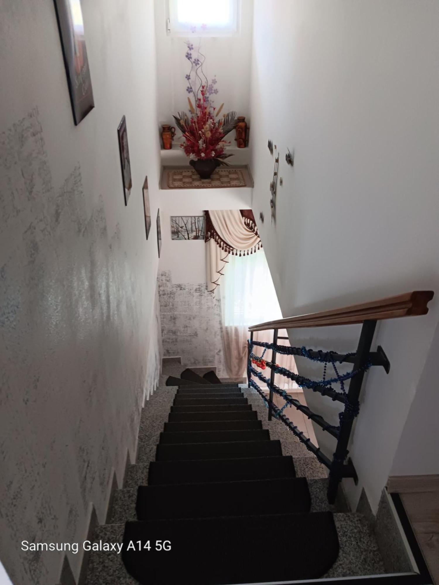 Вилла Casa Cu Semineu Moieciu Моечу-де-Жос Экстерьер фото